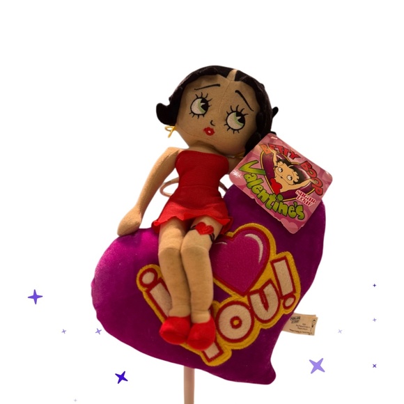 Betty Boop Rag Doll in Red Dress with Purple I love you Heart - Picture 8 of 9